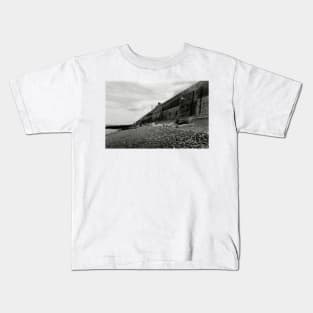 The Sea Defence Wall at Sheringham, Norfolk, UK Kids T-Shirt